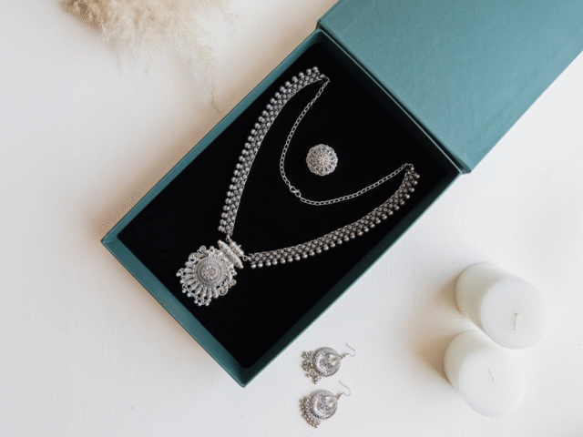Your Jewellery, Our Box: Why Leading Brands Choose DIBIAA for Premium Packaging